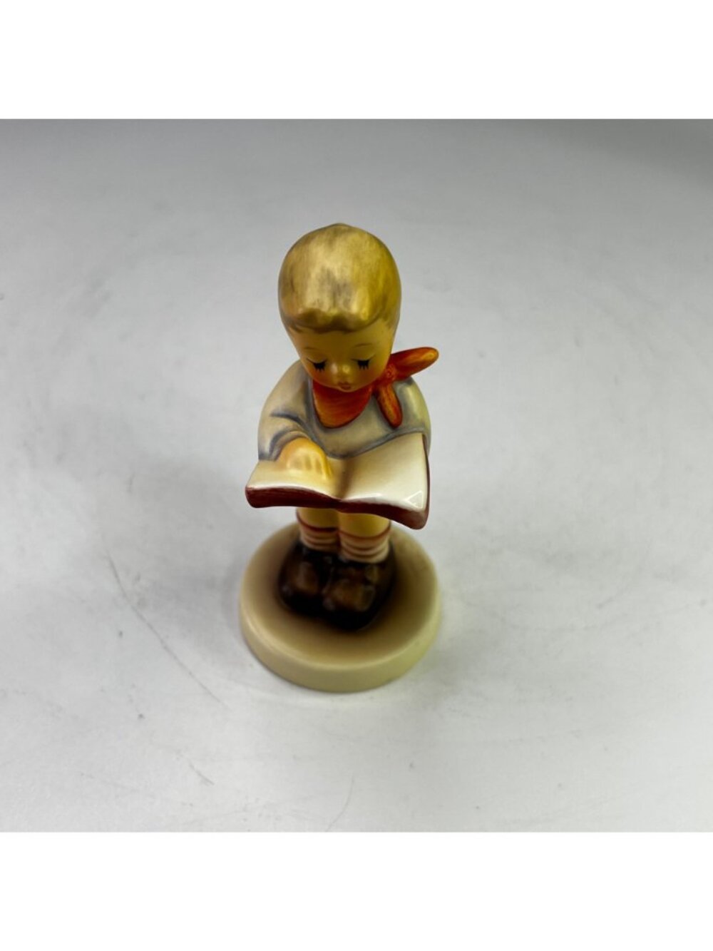Hummel "Honor Student" Boy With Book Porcelain Figurine #2087/B  TMK 8 2000/2001 - Picture 10 of 10